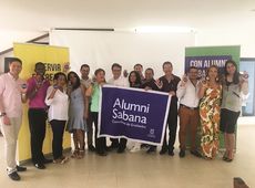 Encuentro en Cartagena con graduados de Educación